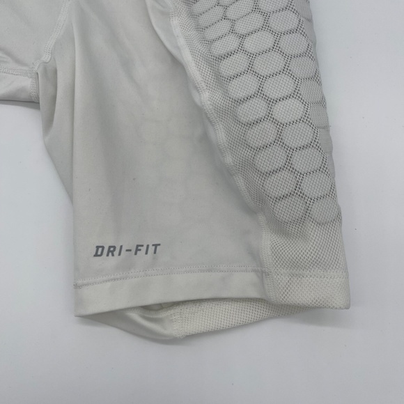 Nike Combat Padded Football Shorts Youth Large White - Picture 5 of 5